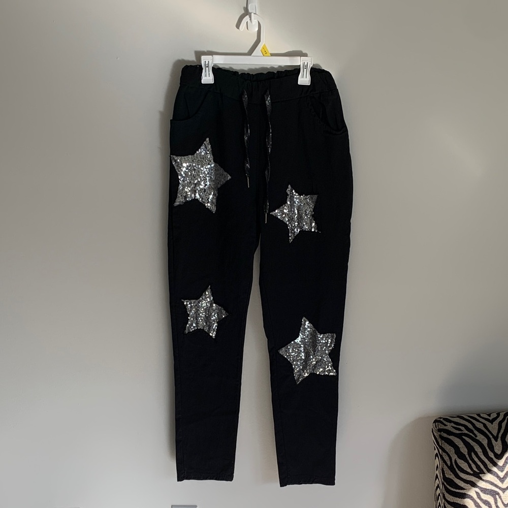 Black Star Sequin Women's Cropped Pants with Drawstring